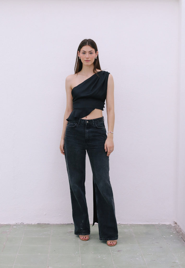 ASYMMETRIC BLACK TOP